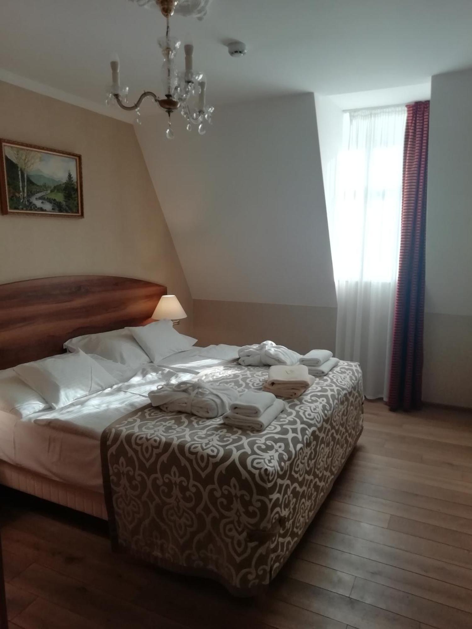 Batthyány Kastélyszálló Zalacsány Esterno foto