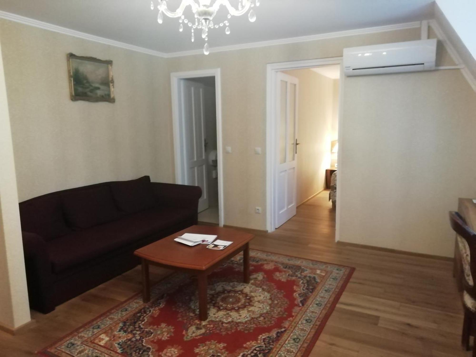 Batthyány Kastélyszálló Zalacsány Esterno foto