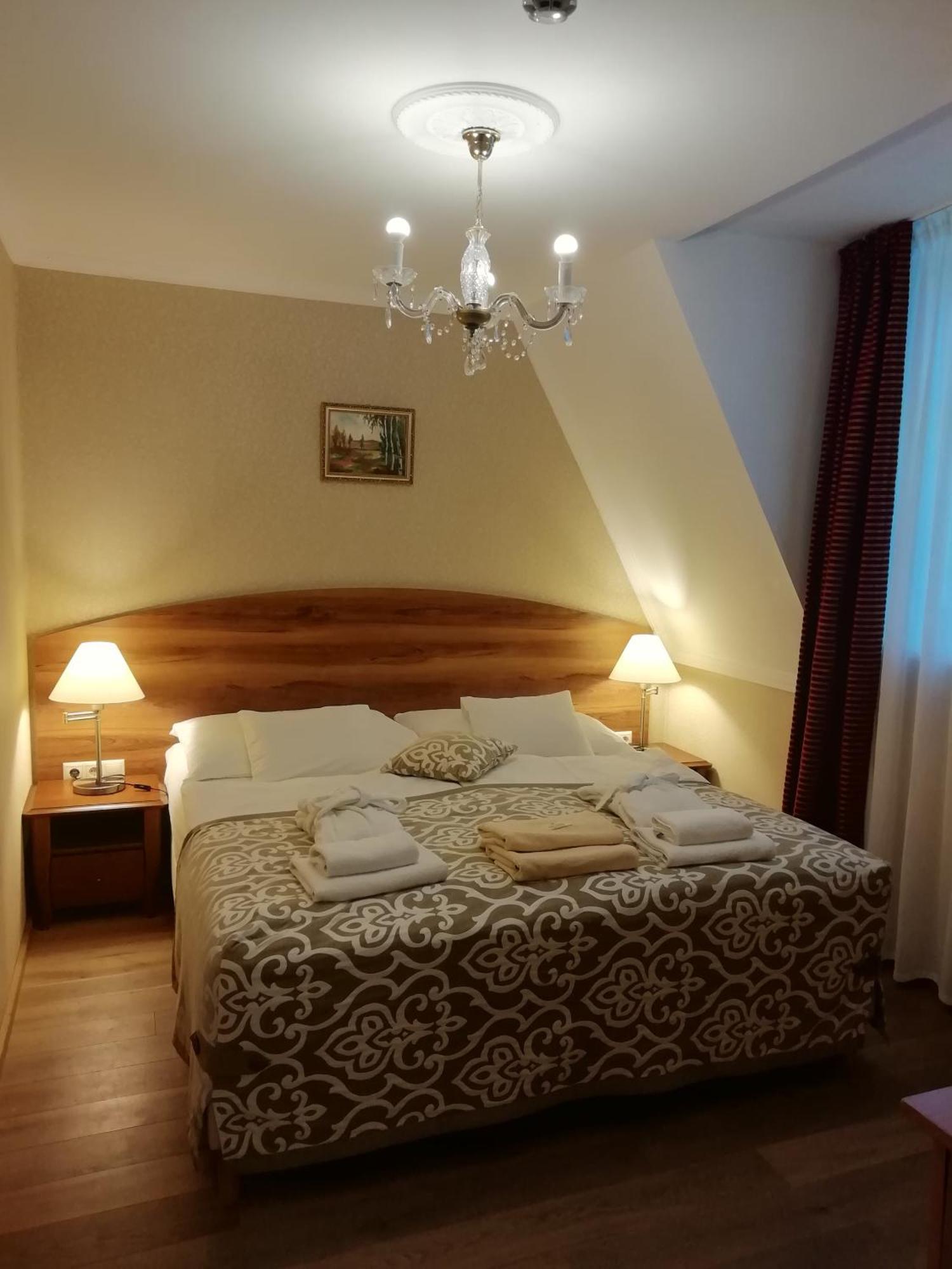 Batthyány Kastélyszálló Zalacsány Esterno foto