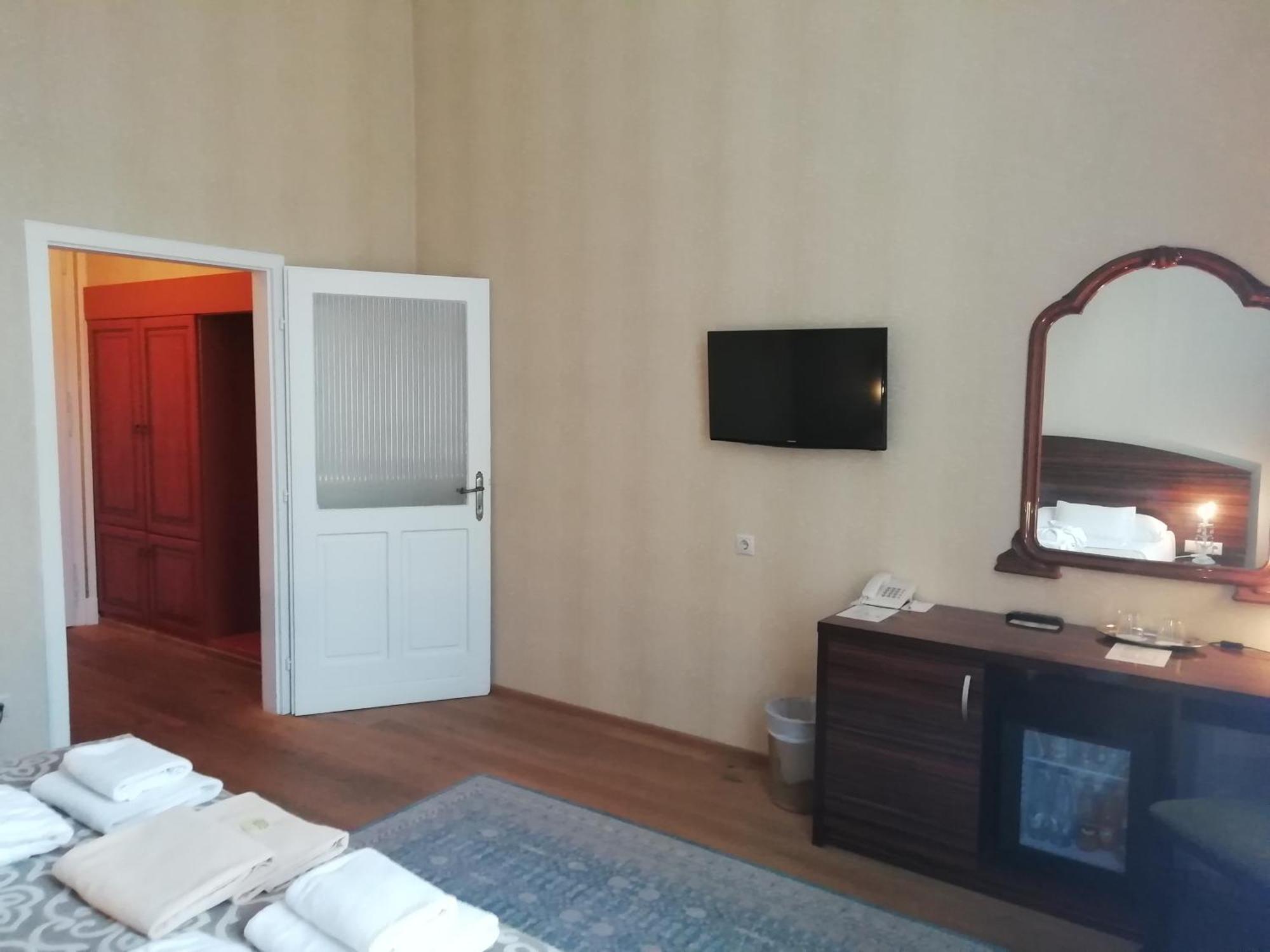 Batthyány Kastélyszálló Zalacsány Esterno foto