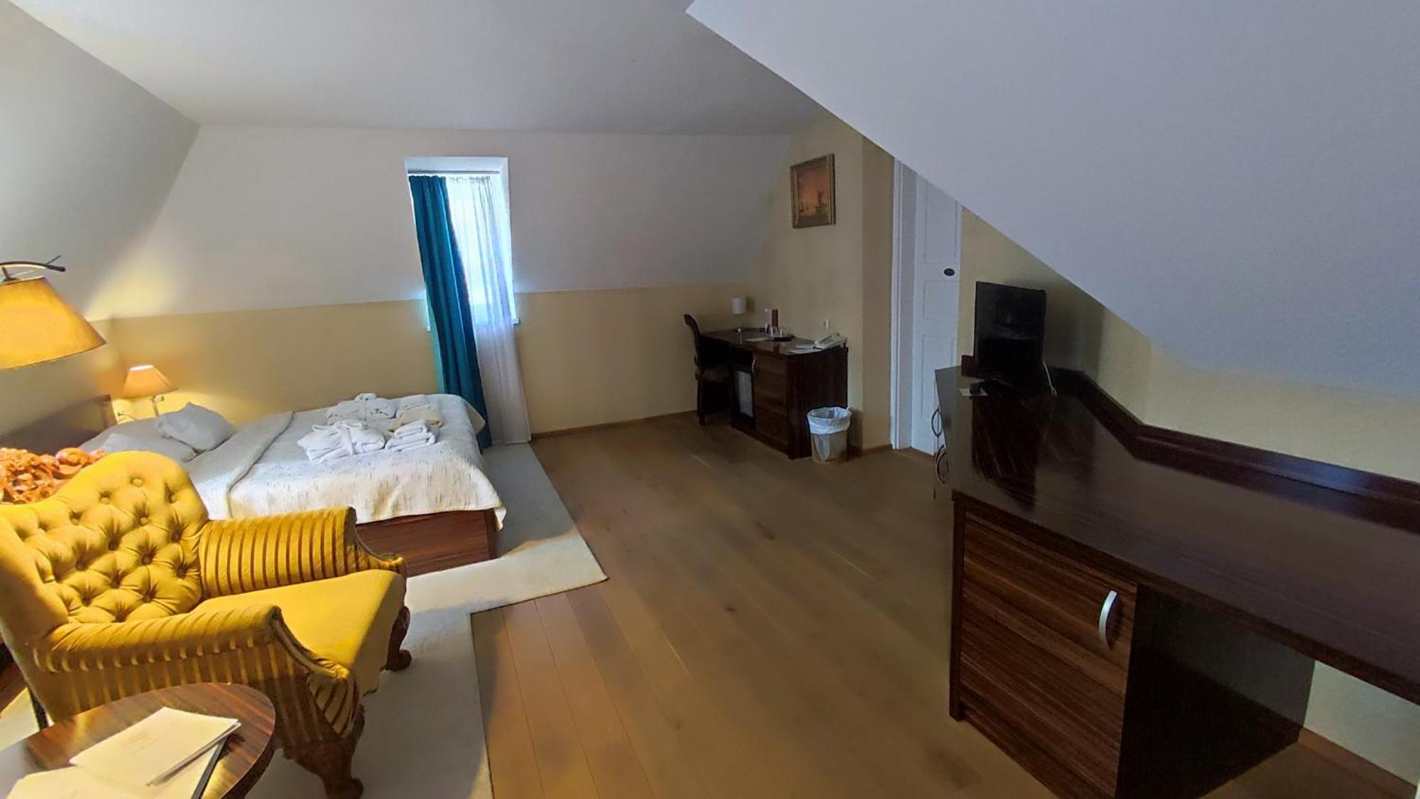 Batthyány Kastélyszálló Zalacsány Esterno foto
