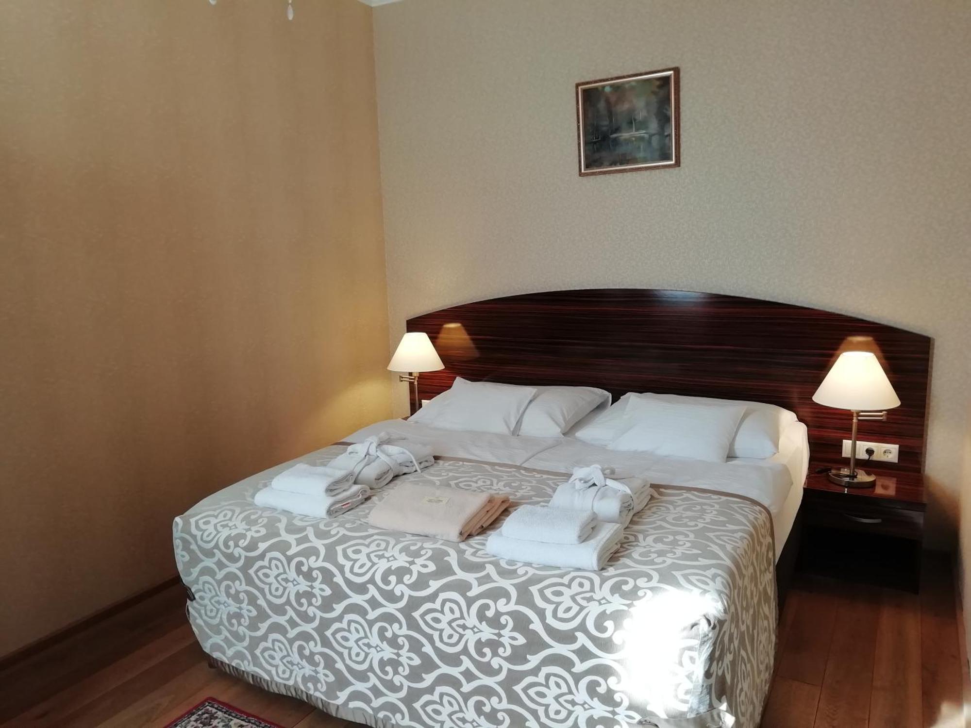 Batthyány Kastélyszálló Zalacsány Esterno foto
